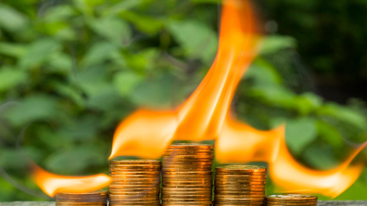 Why Would Someone Publicly Burn $8 Million Worth of Bitcoin? Theories Are Flying
