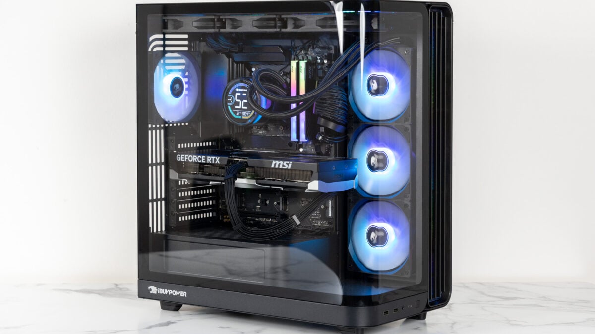 PC Gaming Cangkang Ikan yang Bikin Ingin Berenang