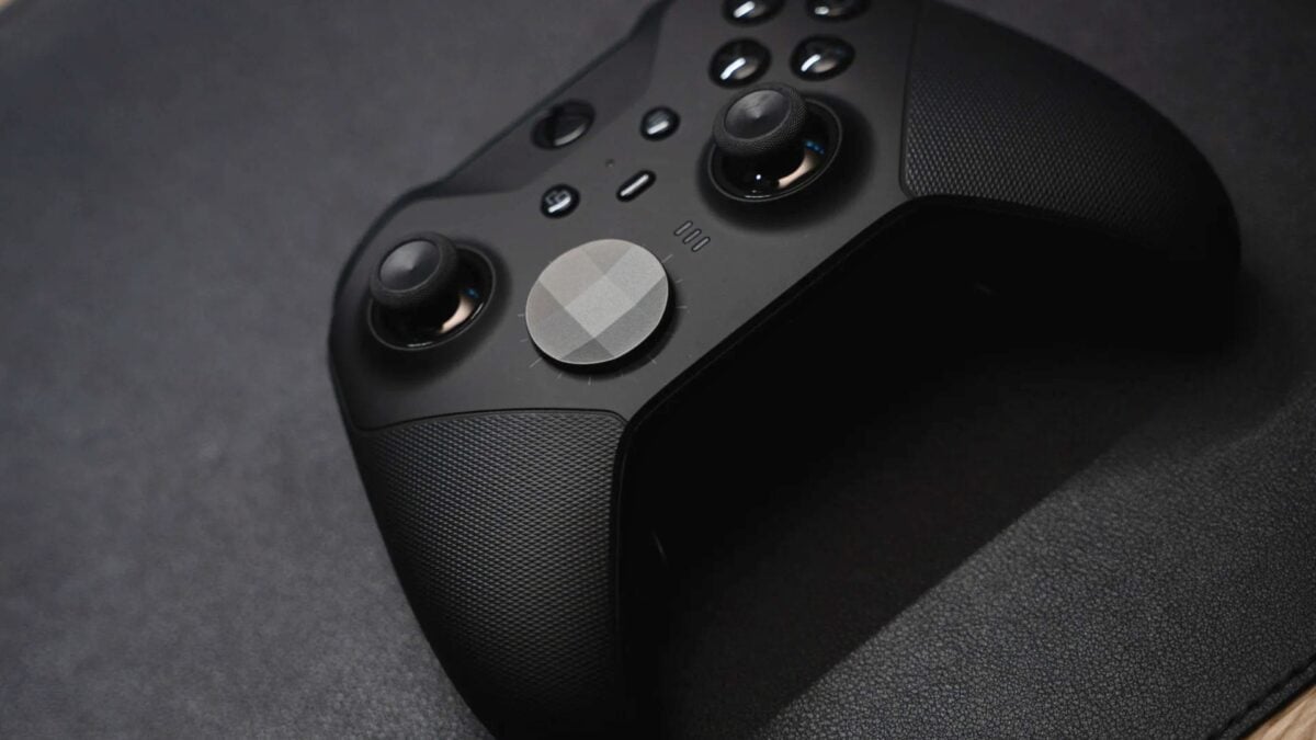 Xbox&rsquo;s Next Elite Controller Looks So Bizarrely Uncomfortable