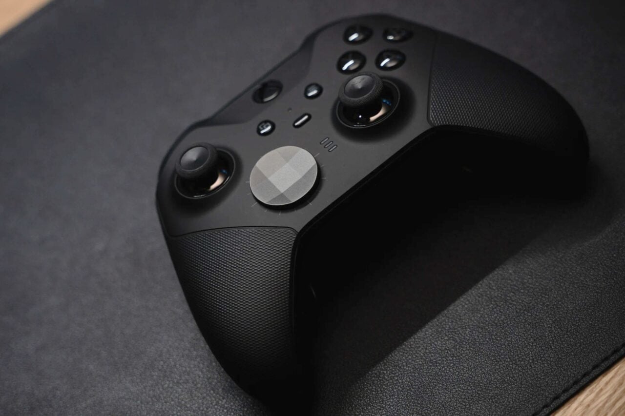Xbox Elite 2 controller