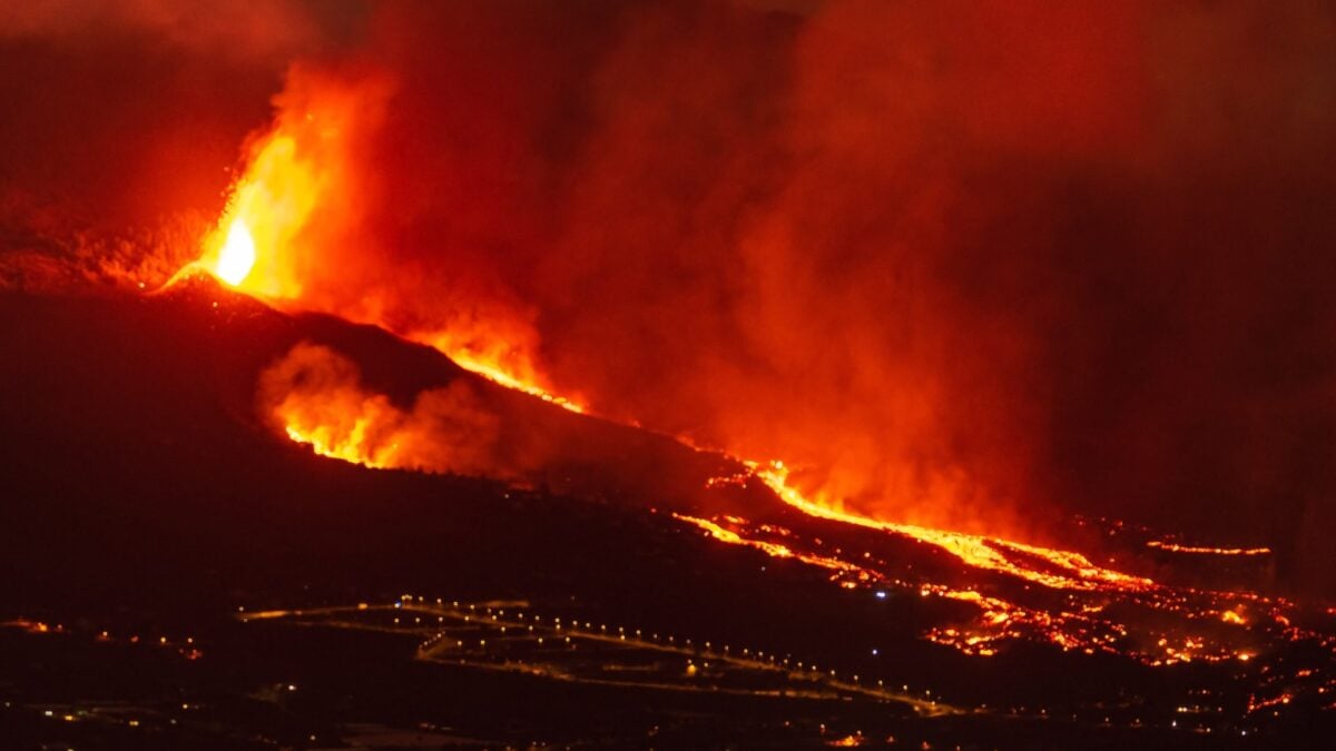 Scientists Identify an Overlooked Factor Behind Intense Volcanic Eruptions