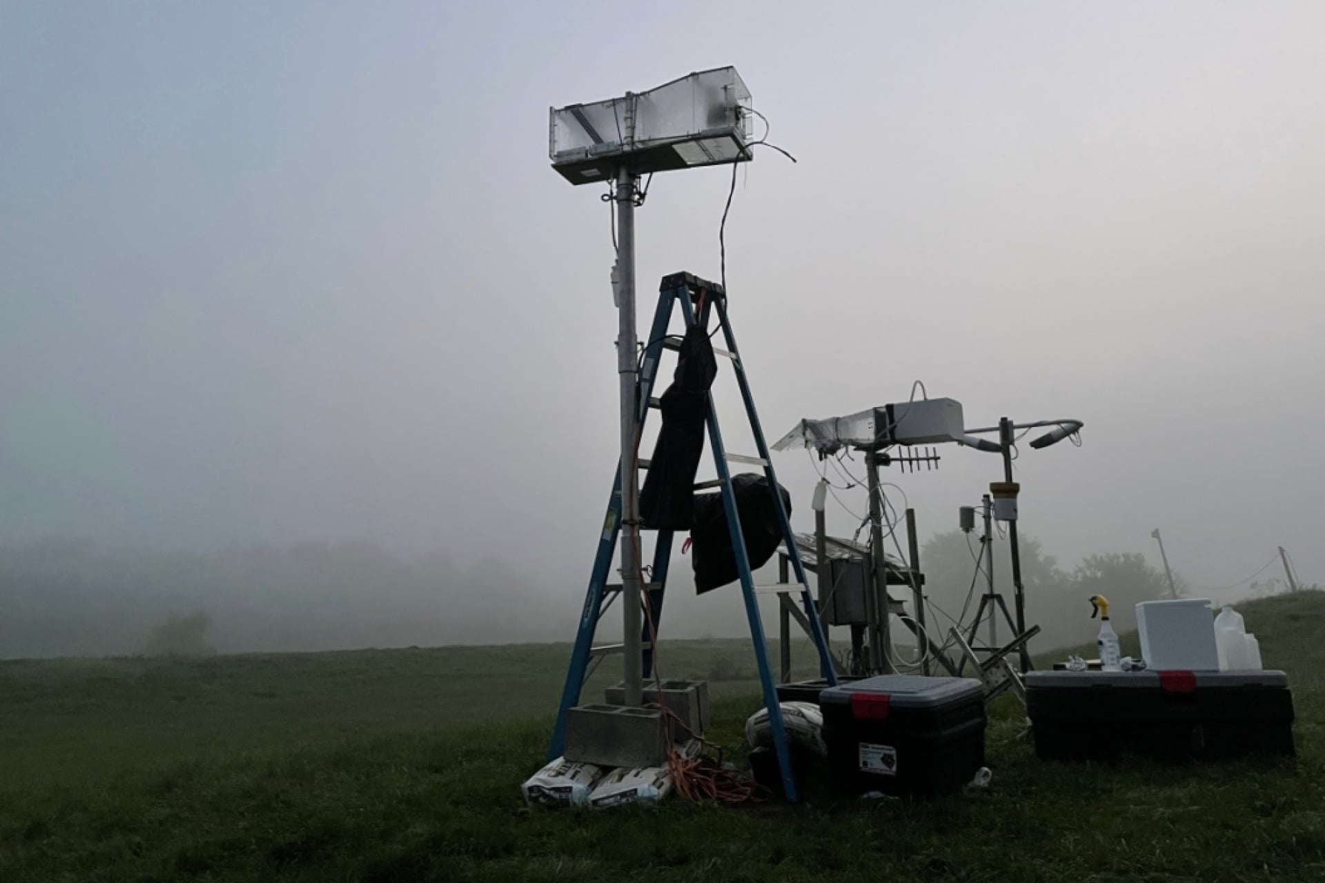 To collect repeated samples of fog as its bacterial populations changed, ASU teamed up with researchers at Susquehanna University in Pennsylvania, where this stationary ‘radiation fog’ is more common.
