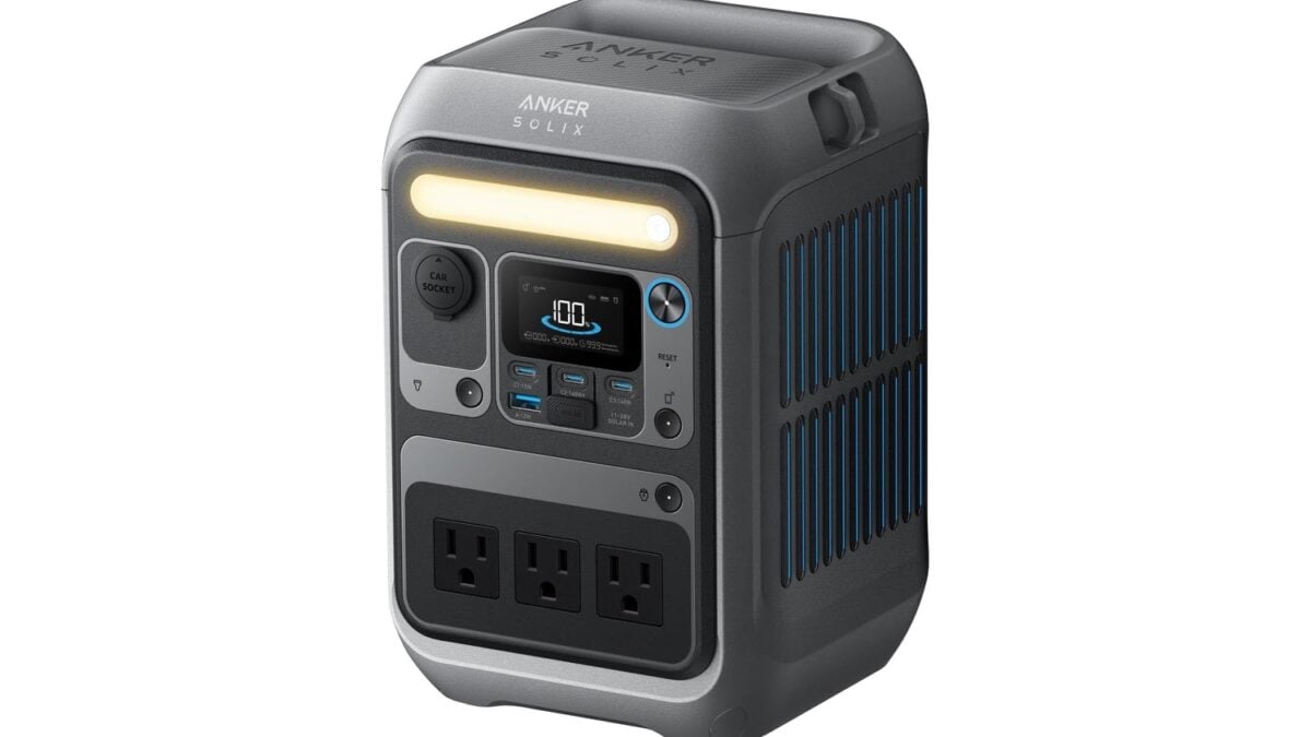 Amazon Clears Out Anker SOLIX C300 Portable Power Station at an