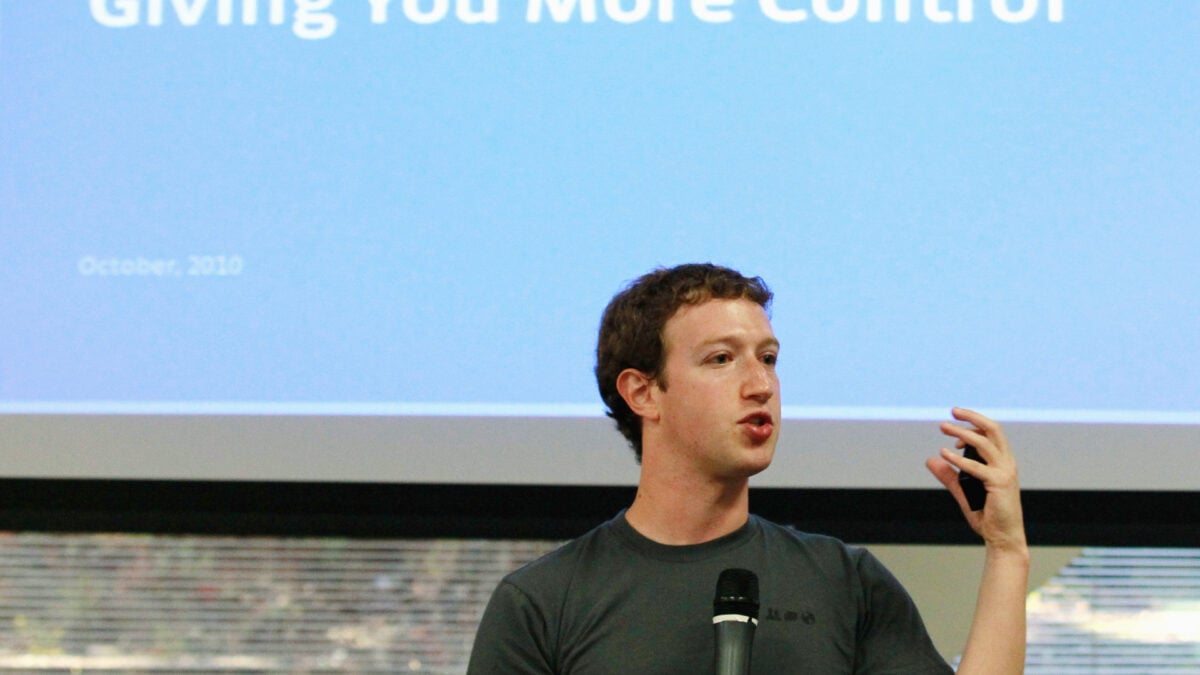 Taruhan pada naluri terburuk manusia sudah lama menjadi kesukaan Mark Zuckerberg.