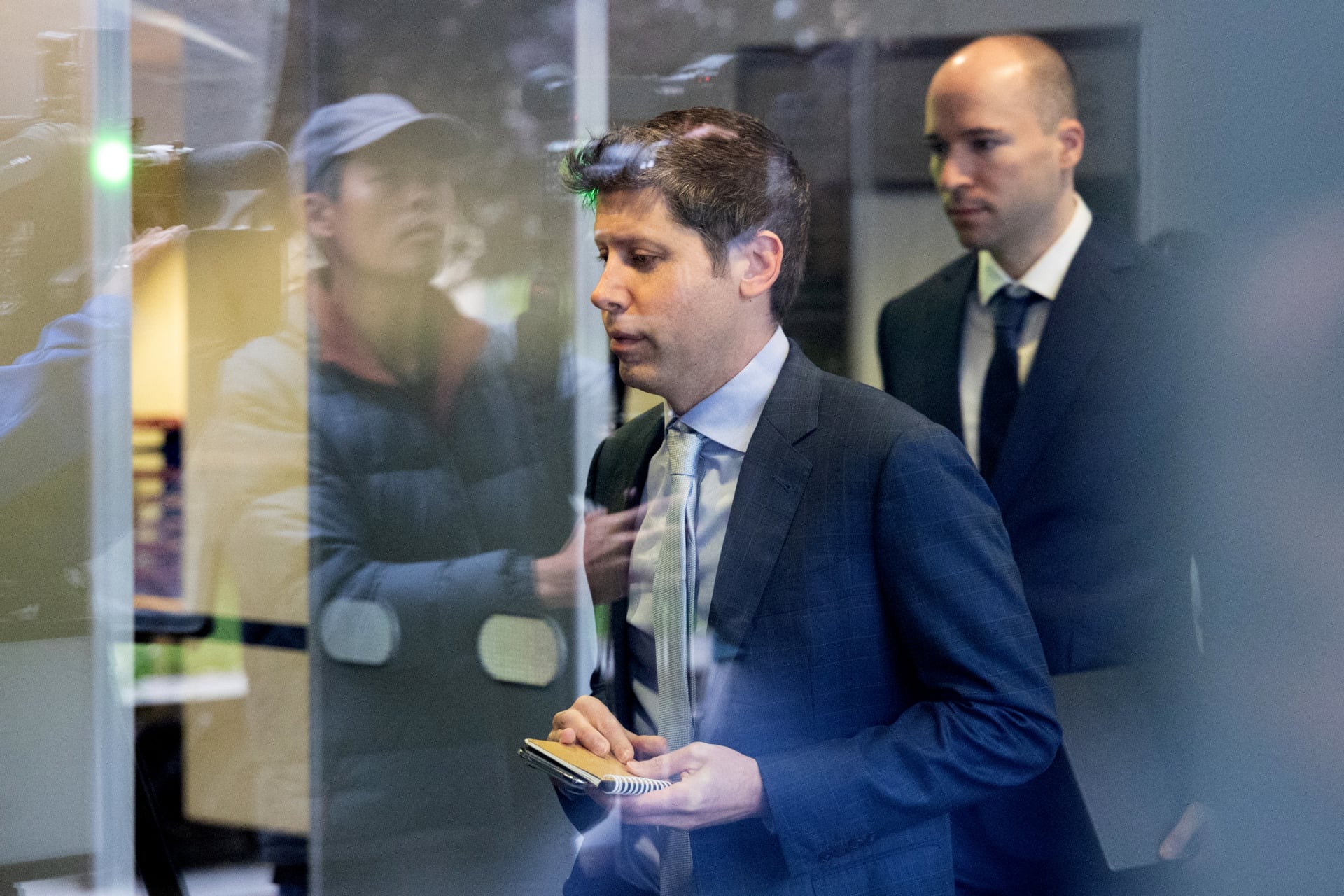 Sam Altman Sued by Florida AG Over Alleged Exploitation of ChatGPT Users for Profit