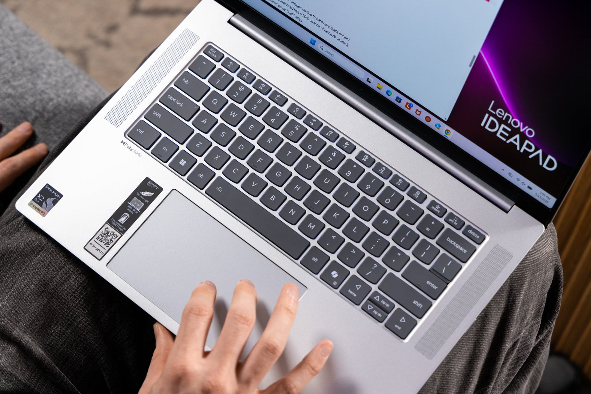 Lenovo Ideapad Slim 5x Review 02