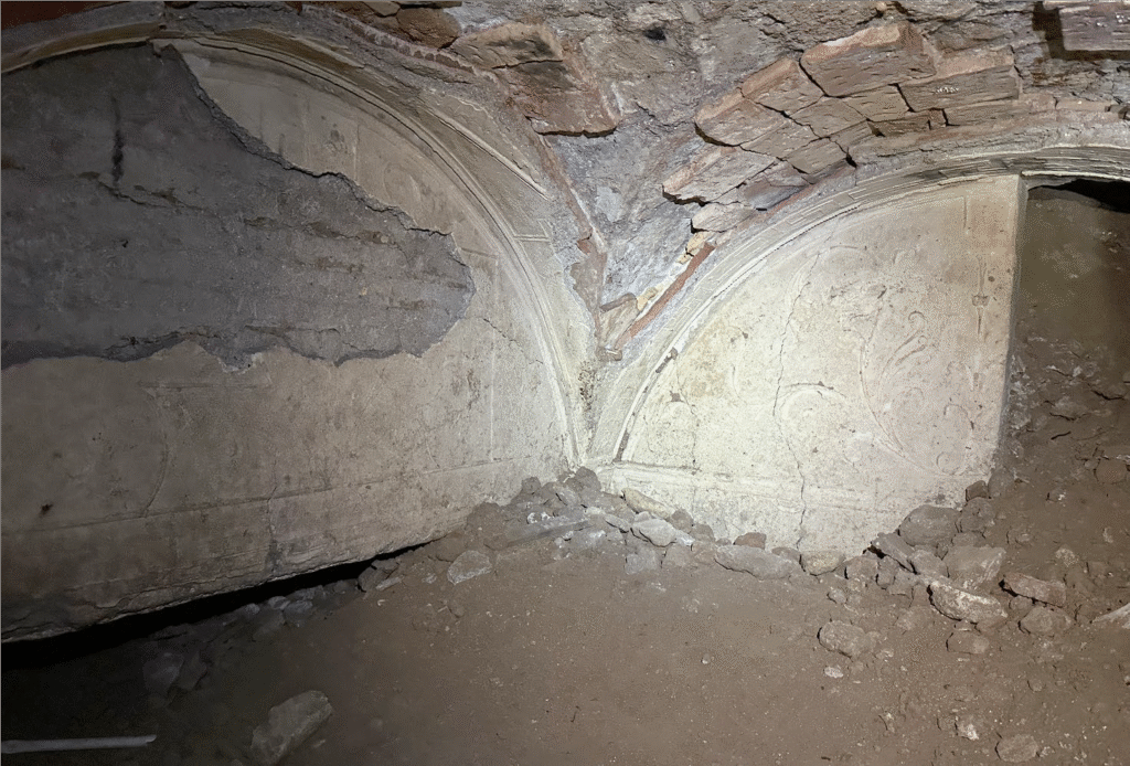 Liceo Cavour Roman Domus Arch