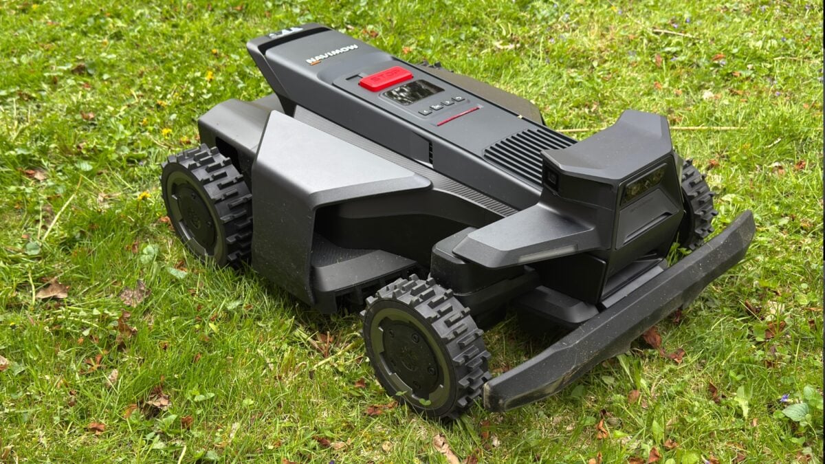 Segway Navimow X430 Review: A Featureful Mow-Bot