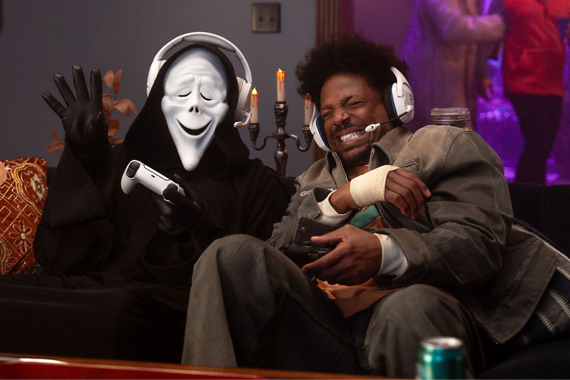 You may laugh at how much the ending of 'Scary Movie' changed.