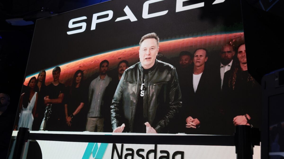SpaceX’s Stratospheric IPO Launch Has a Couple of Heavy-Duty Stowaways SpaceX’s Stratospheric IPO Launch Has a Couple of Heavy-Duty Stowaways