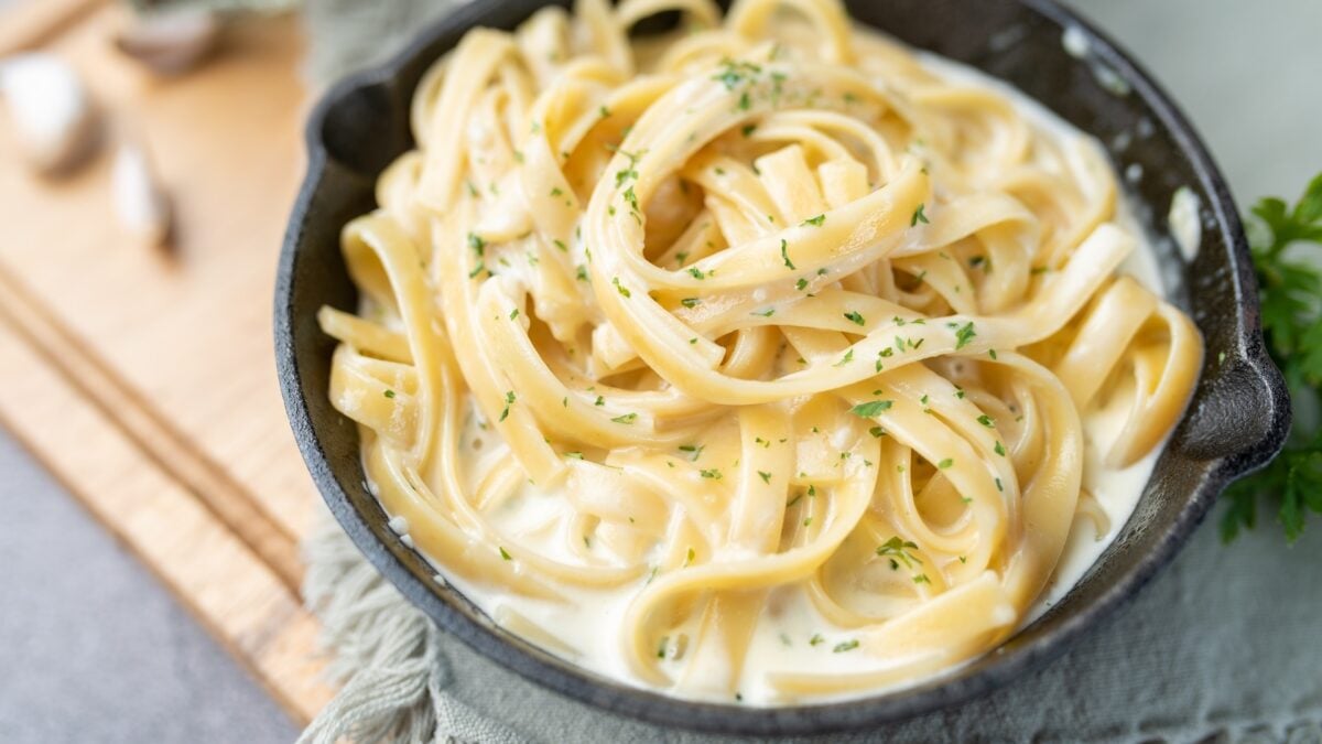 Alfredo Sauce Becomes the Latest Casualty in That Massive Powdered Milk Recall
