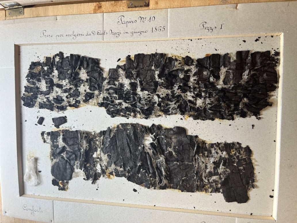 Herculaneum Scroll Pried Open