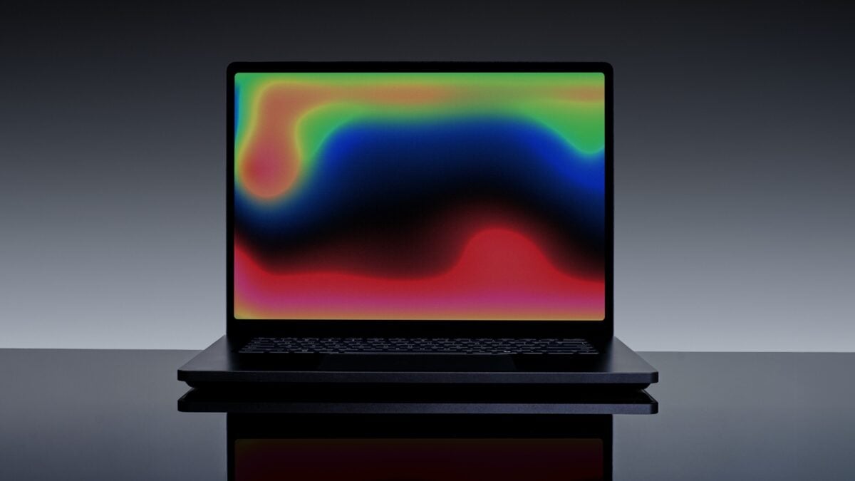Surface Laptop Ultra dari Microsoft Siap Bertarung dengan MacBook Pro M5 Max