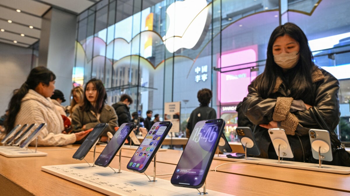 The Memory Shortage Is So Bad That Smartphone Shipments Hit…