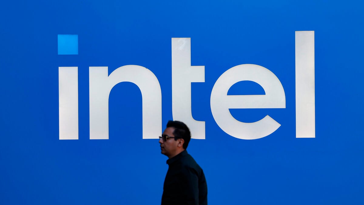 AI Hype Delivers Intel Its Fastest Revenue Growth in 15 Years