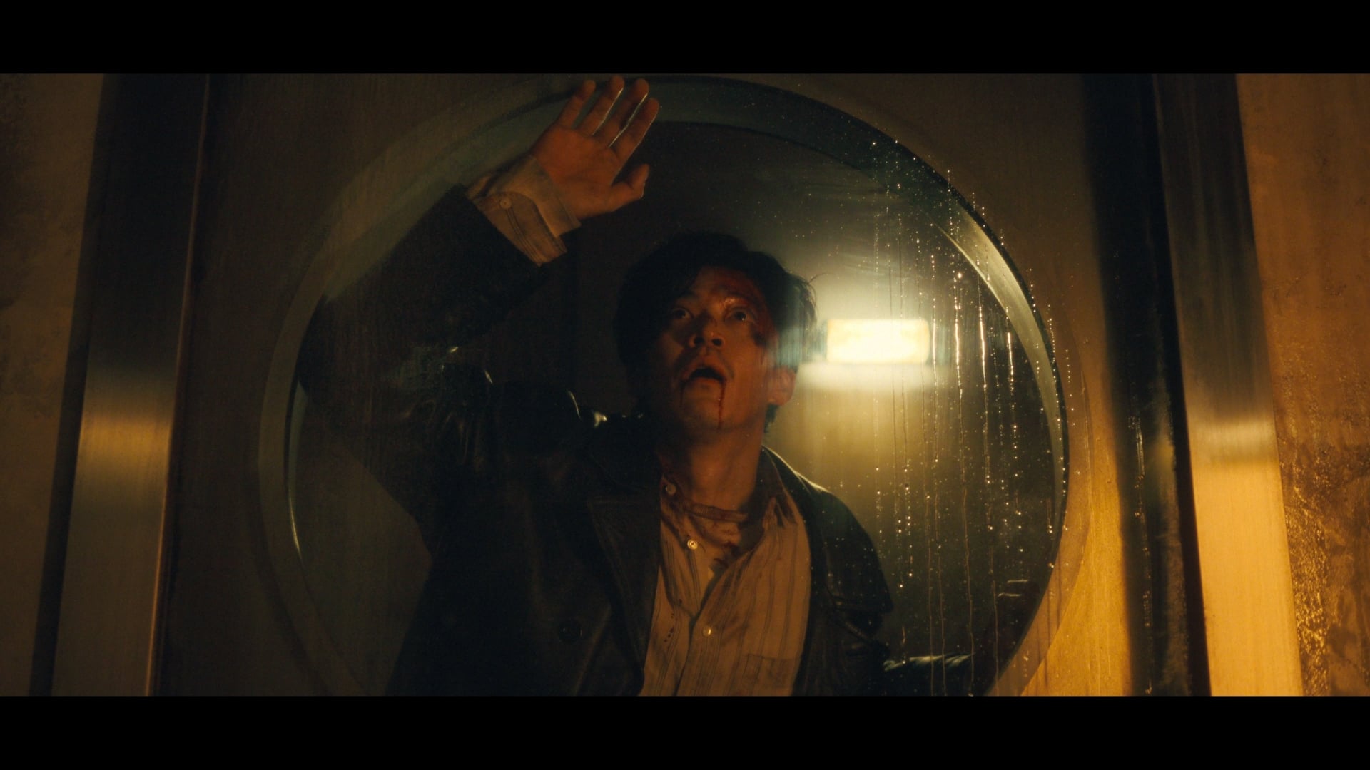 Human Vapor still of Shun Oguri as Kenji OKamoto.