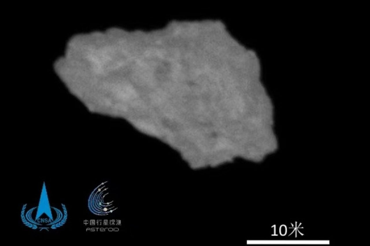 A close-up image of the near-Earth asteroid Kamo’oalewa