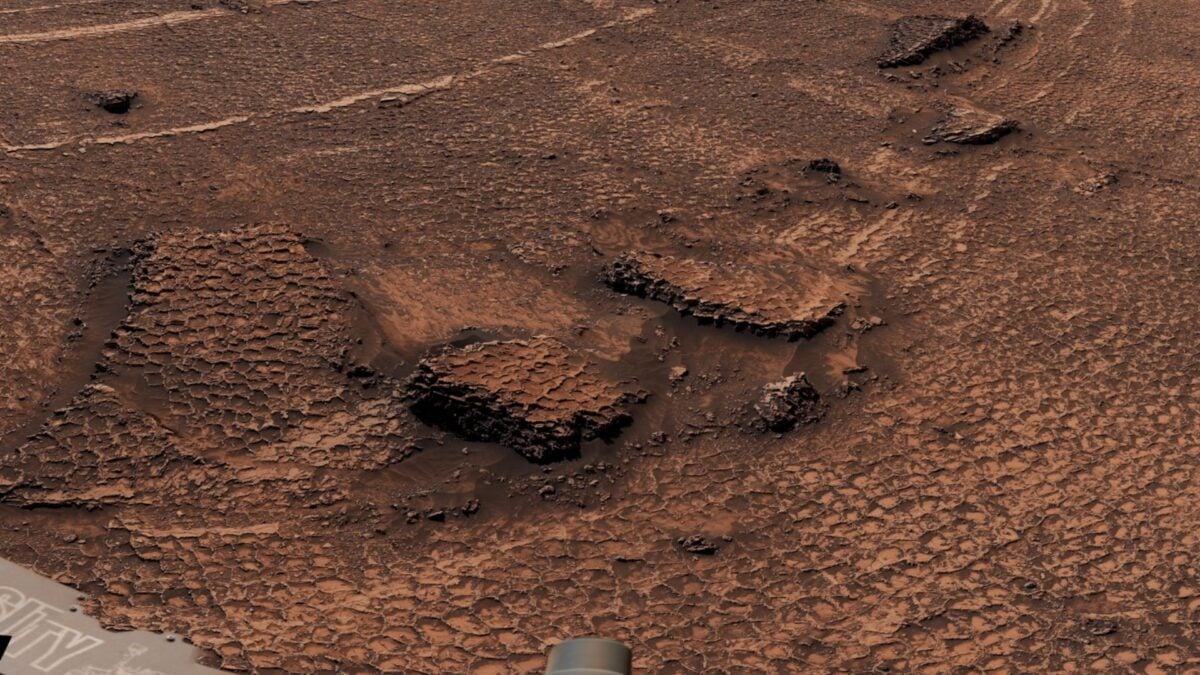 NASA’s Curiosity Rover Finds a Vast Sea of Strange Honeycomb Patterns on Mars NASA’s Curiosity Rover Finds a Vast Sea of Strange Honeycomb Patterns on Mars