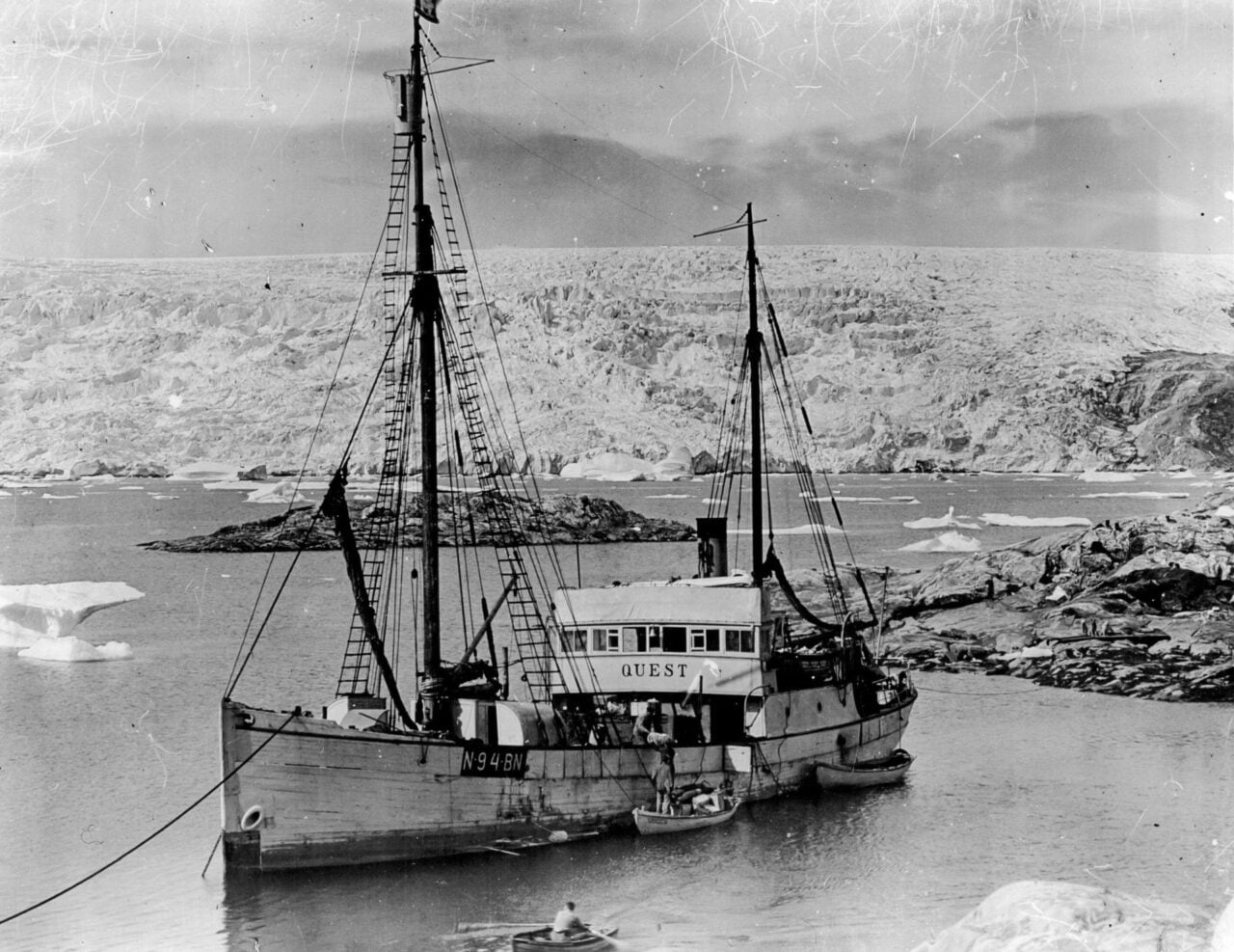 British Arctic Air Route Expedition The Quest, The Ship Of The Late Sir Ernest Shackleton, Who Died In The Antarctic, The Expedition Ship At The Base Fjord With Glacier In The Background. August 29, 1930. (photo By British Arctic Air Route Expedition Ph
