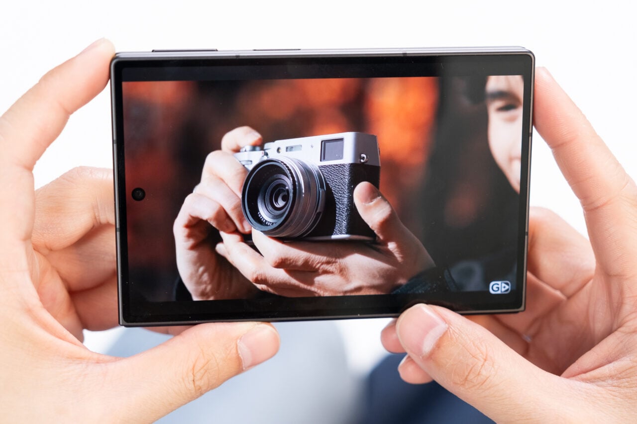 Samsung’s Galaxy Z Fold 8 Is Basically a Free Ad for Apple’s Foldable