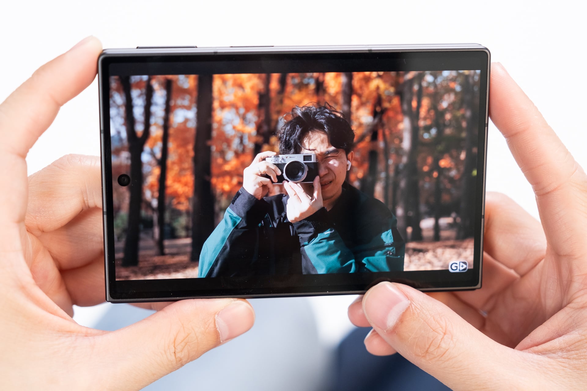 Samsung Galaxy Z Fold 8 12
