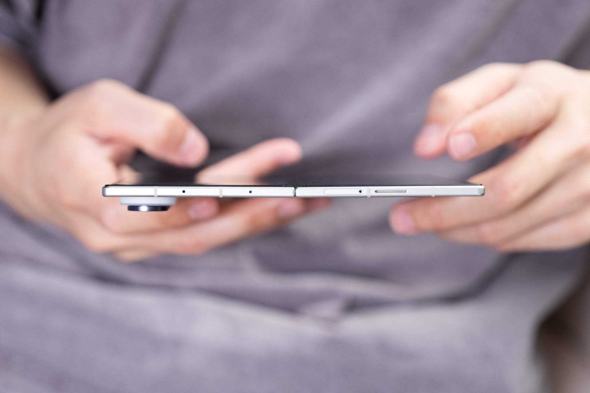 Samsung Galaxy Z Fold 8 Ultra 08