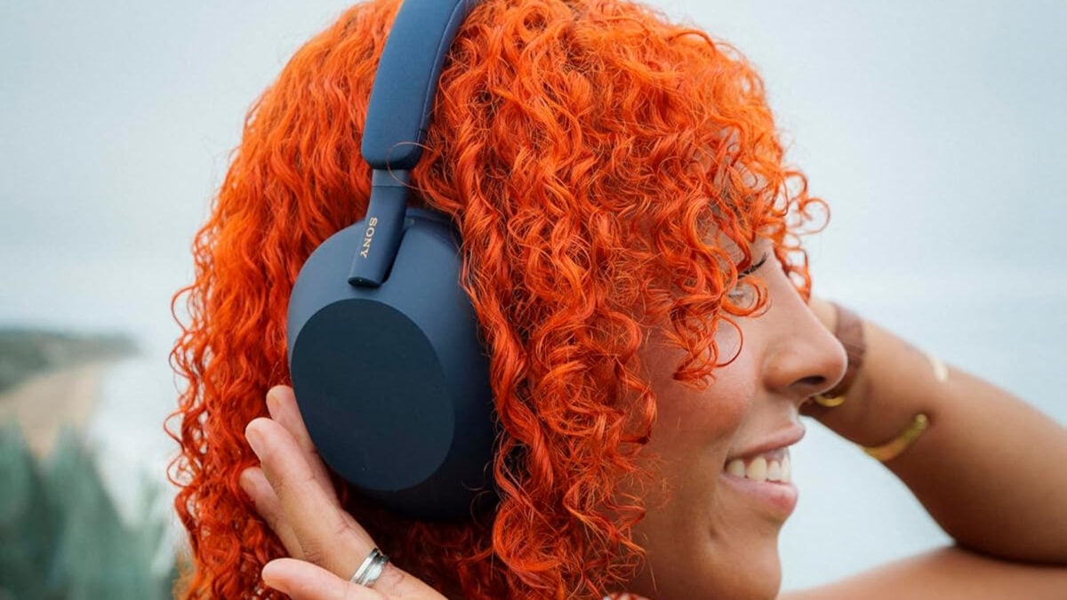 Sony's 1000XM5 Has Eight Microphones for Noise Cancellation, Now Nearly 40% Off