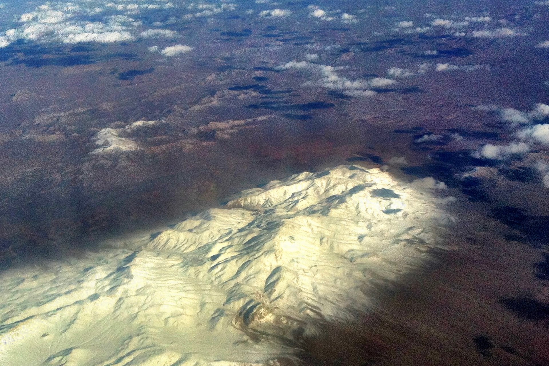 Pickaxe Mountain, known as Kuh-e Kolang Gaz La in Persian, is part of Iran’s Zagros mountain range.