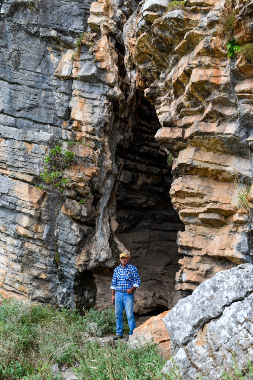 Cloggs Cave Gunai Kurnai Elder Uncle Russell Mullet