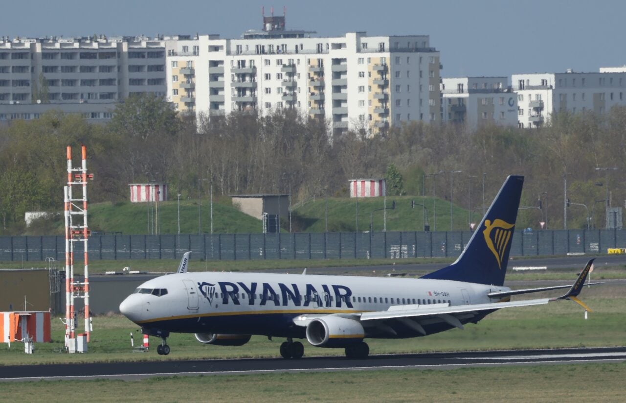 ‘There Was a Noise, Like a Tire Bursting’: Man Partially Sucked Out of Window on Ryanair Flight