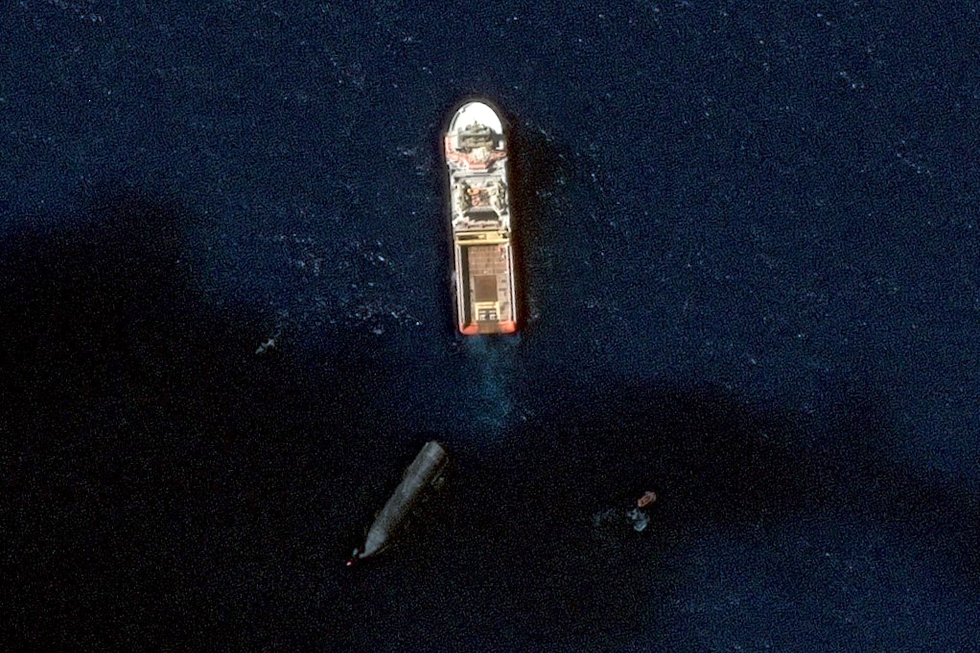 02 Closer View Of Starship Rocket Recovery Indian Ocean 03aug2026