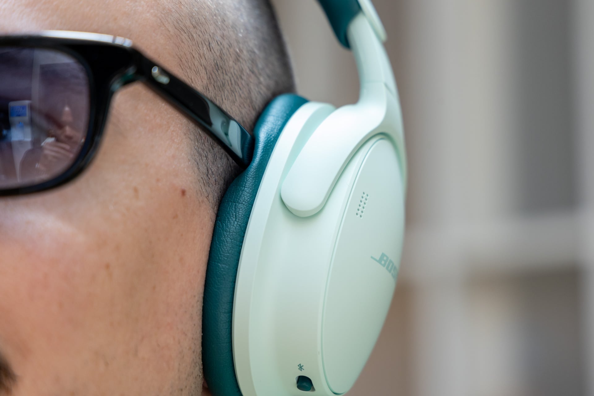 Bose Quietcomfort Headphones (2nd Gen) Review 04