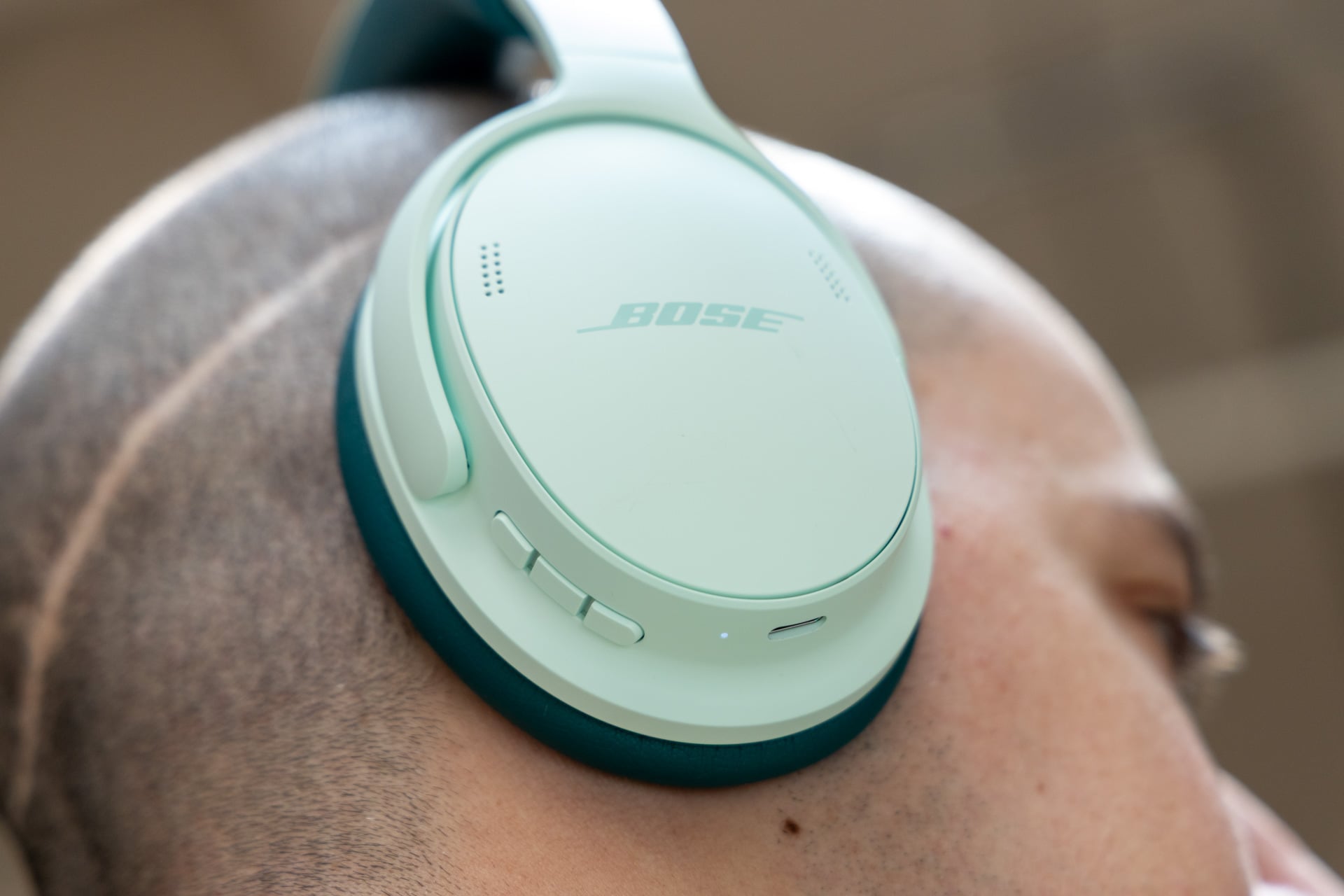 Bose Quietcomfort Headphones (2nd Gen) Review 05