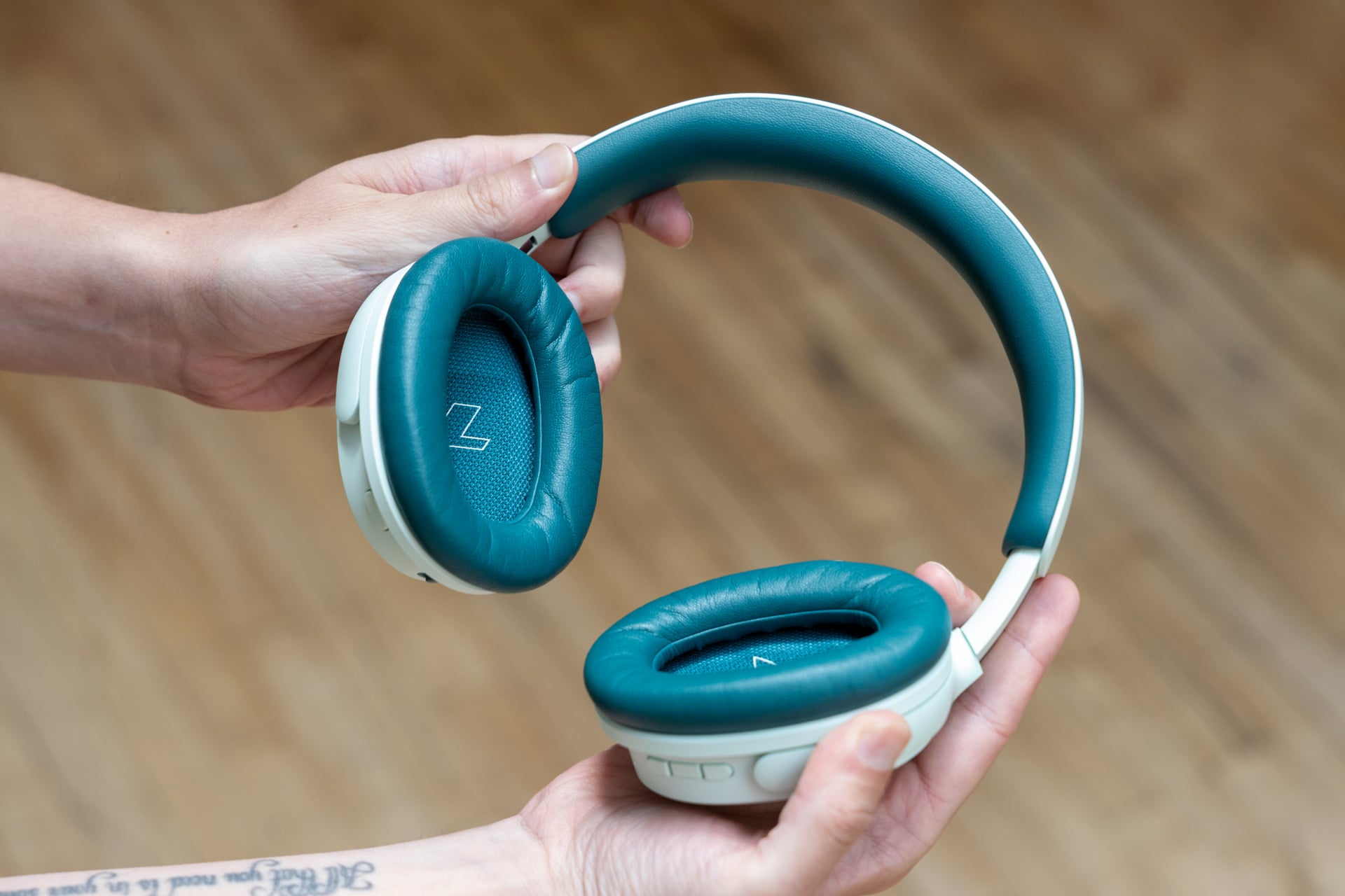 Bose Quietcomfort Headphones (2nd Gen) Review 07