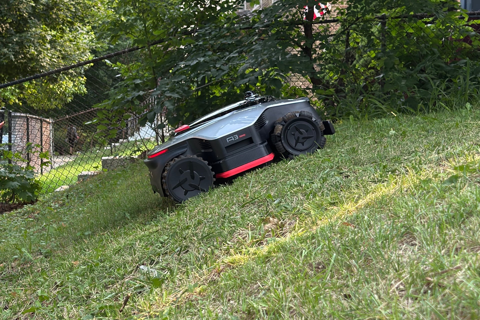 Dreame A3 Awd Pro 3500 climbing a steep incline