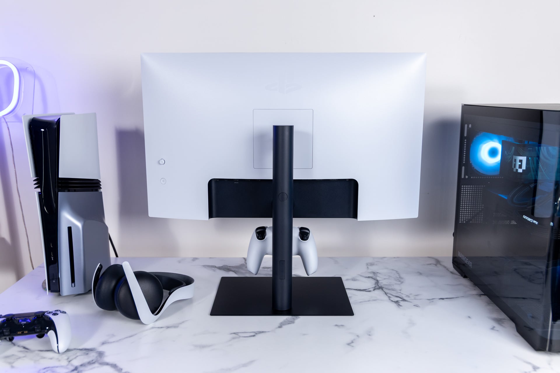 Playstation 27 Gaming Monitor With Dualsense Charging Hook Review 12