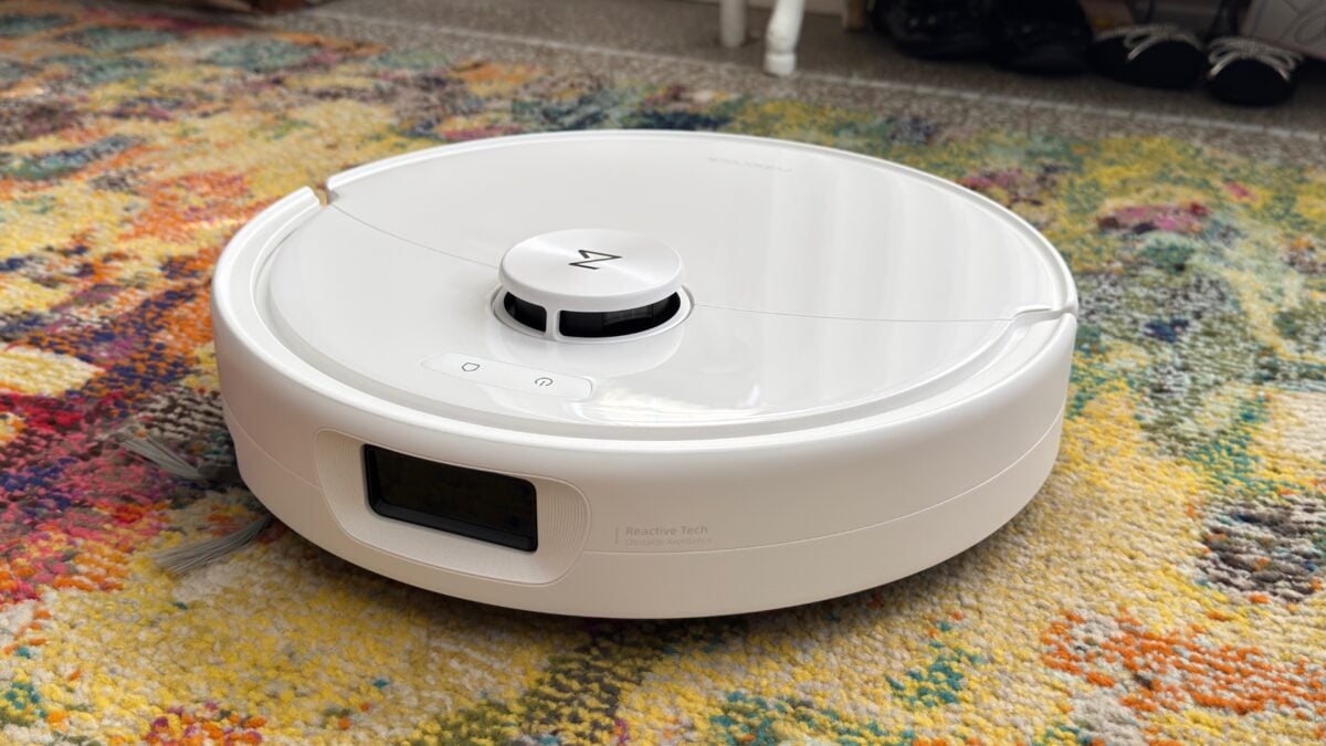 Roborock Qrevo 2 Pro Review: A Midrange Robovac That Will Eat Your Cables Roborock Qrevo 2 Pro Review: A Midrange Robovac That Will Eat Your Cables