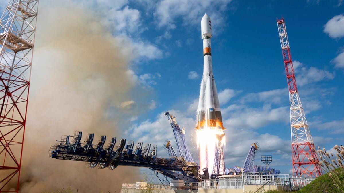 Ukraine Strikes Rocket Factory Critical to Russia’s Space Program Ukraine Strikes Rocket Factory Critical to Russia’s Space Program