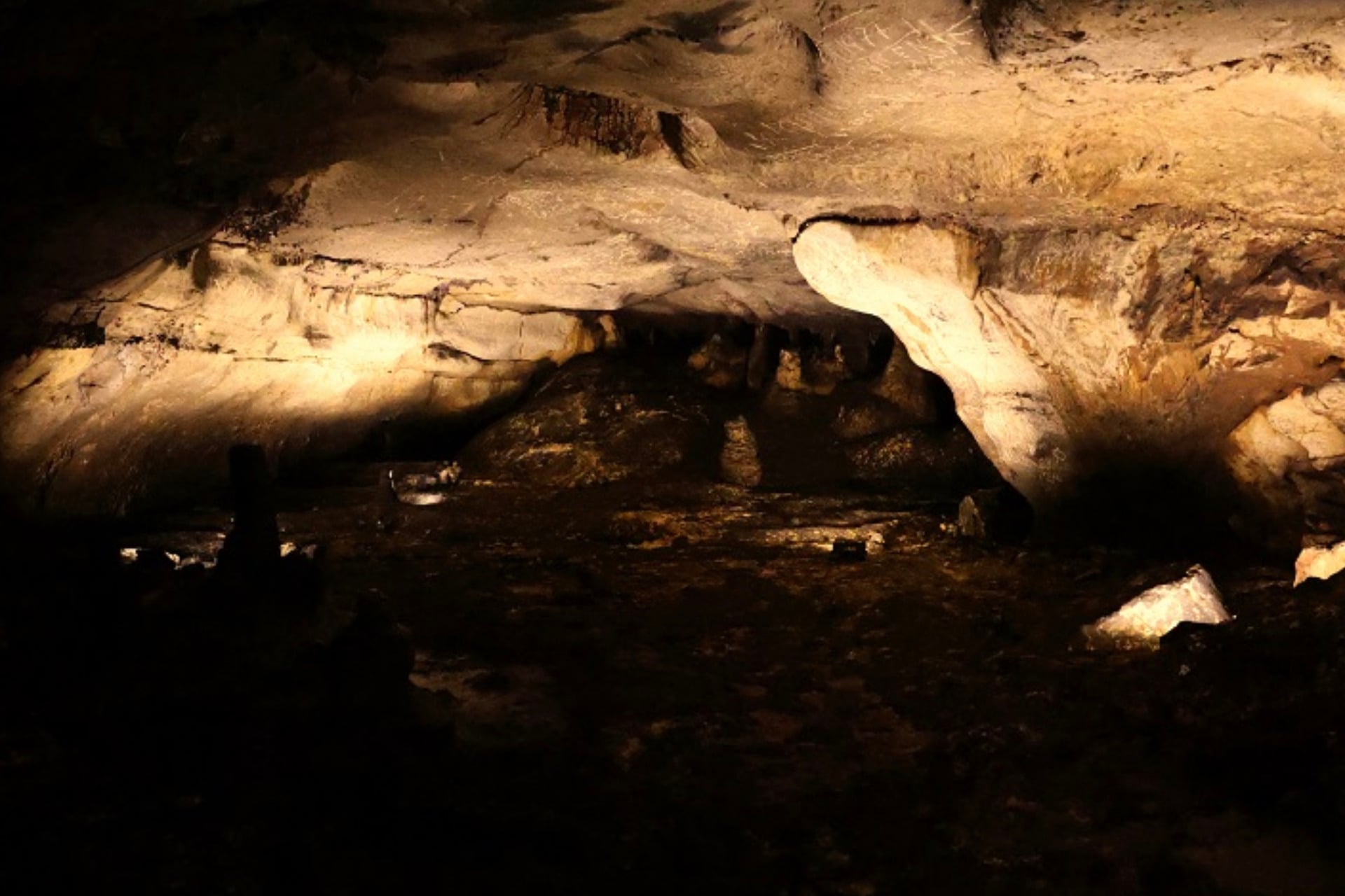 A wider view of the “Roman sanctuary” inside Spain’s Cova de les Dones, which means “Women's Cave” in the local Valencian language.