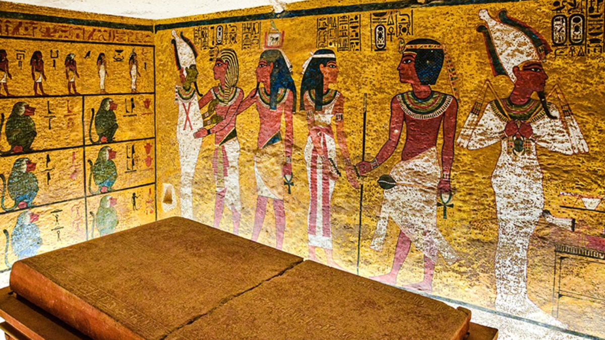 Mummified Human Remains Are Being Sold Online&mdash;Biohazards Included