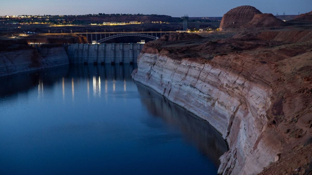 122 Companies Are Quietly Sucking the West Dry, Study Finds