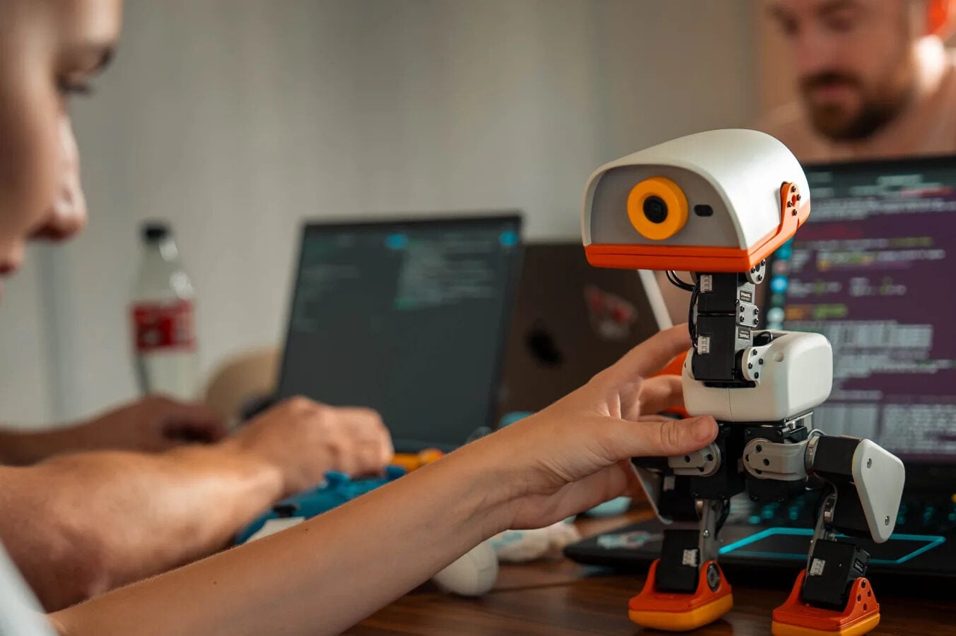 Microduck robot
