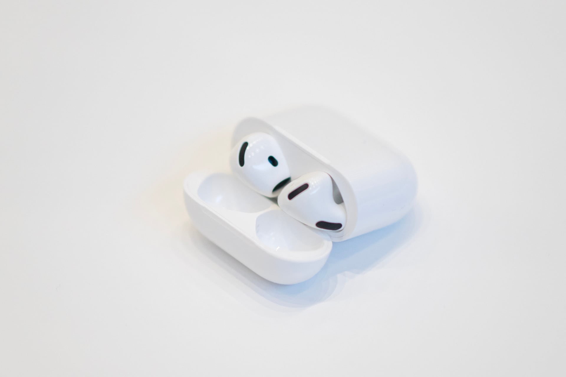 AirPods 4