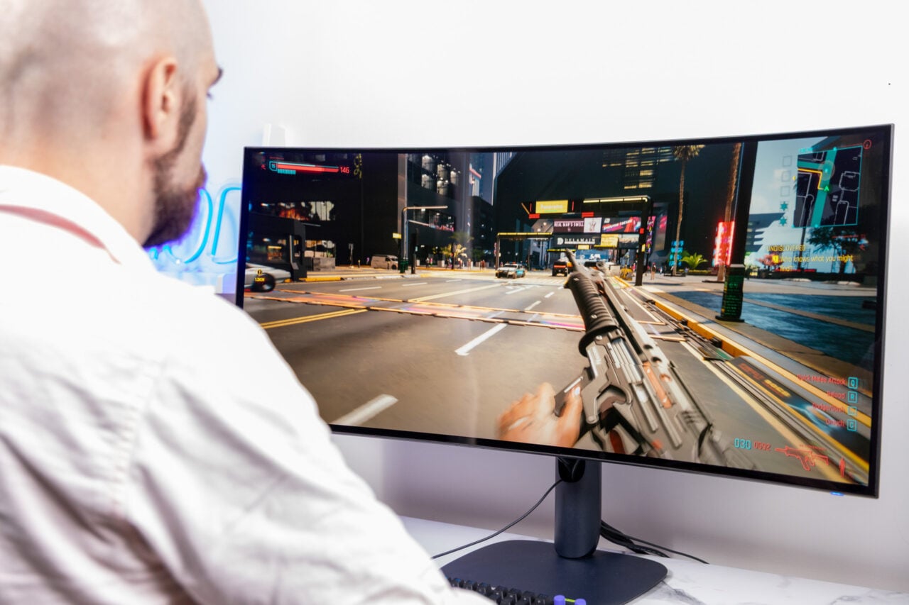 Alienware’s AW3926QW Ultrawide Gaming Monitor Review: Size Really Does Matter