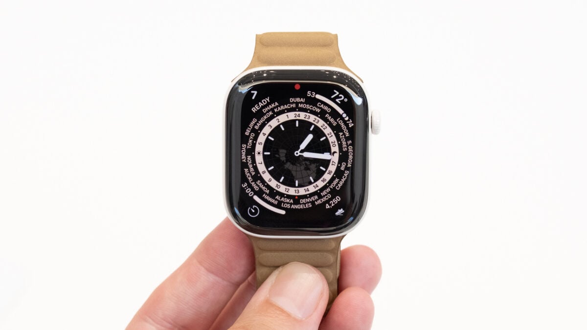 Apple Watch Series 12 vs. Apple Watch Series 11: Colors, Sensors, and AI