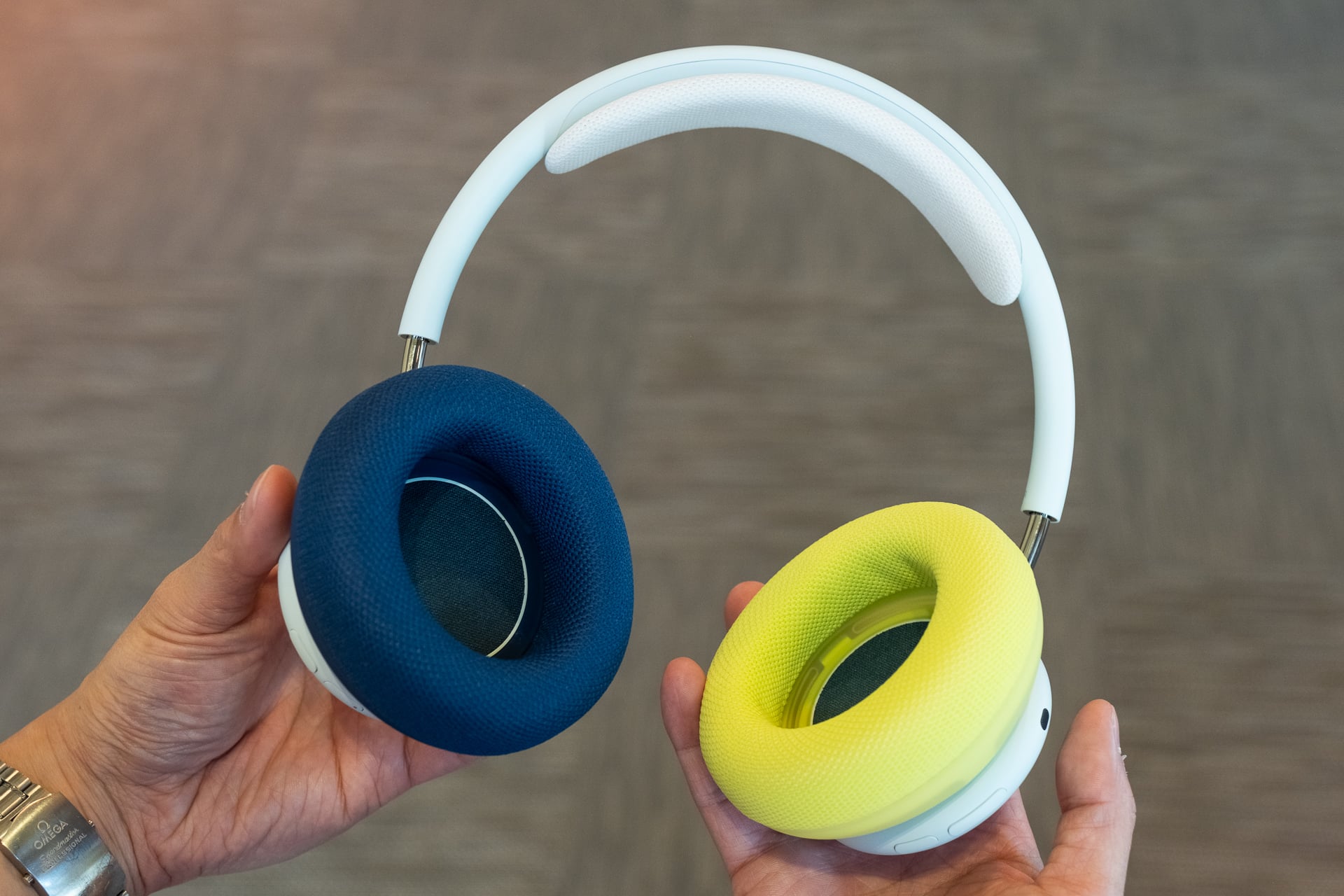 Beats 360 Headphones 13