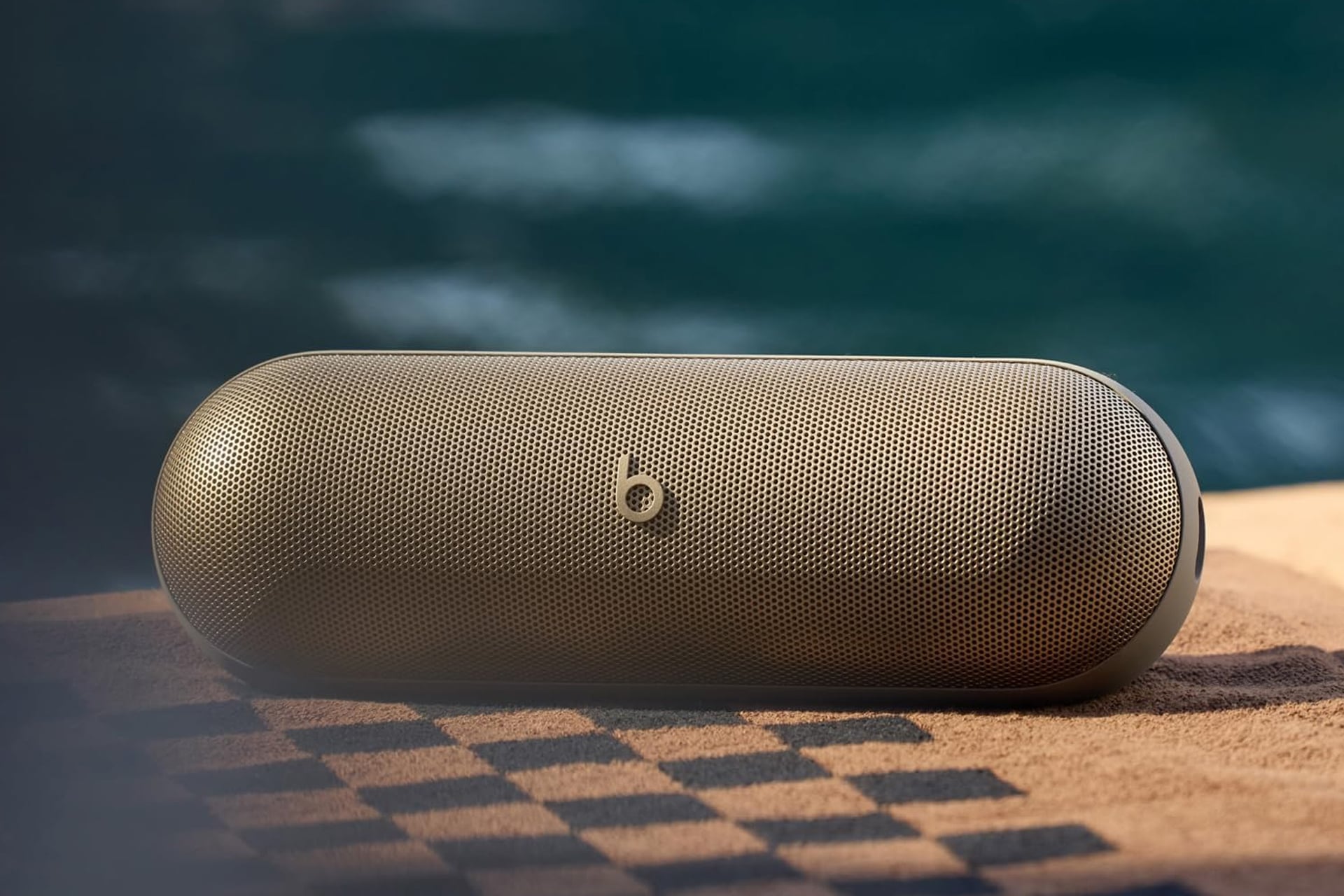 Beats Pill
