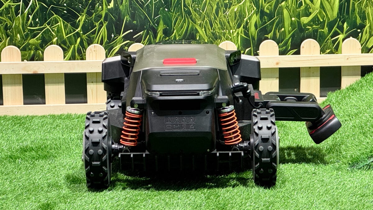 The US Robot Ban Is Screwing Us Out of the Good Robomowers