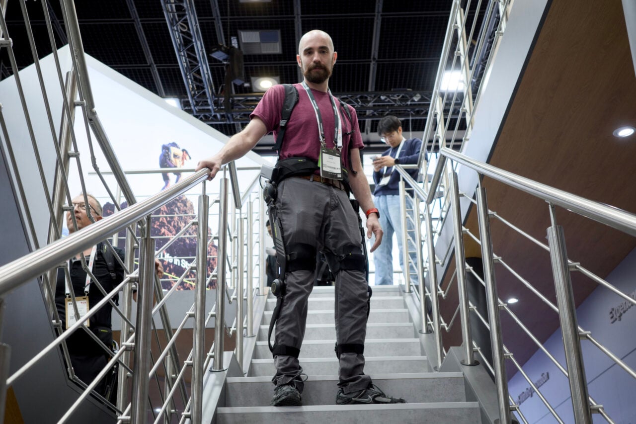 This Hiking Exoskeleton May Actually Help Your Bad Knees, Finally