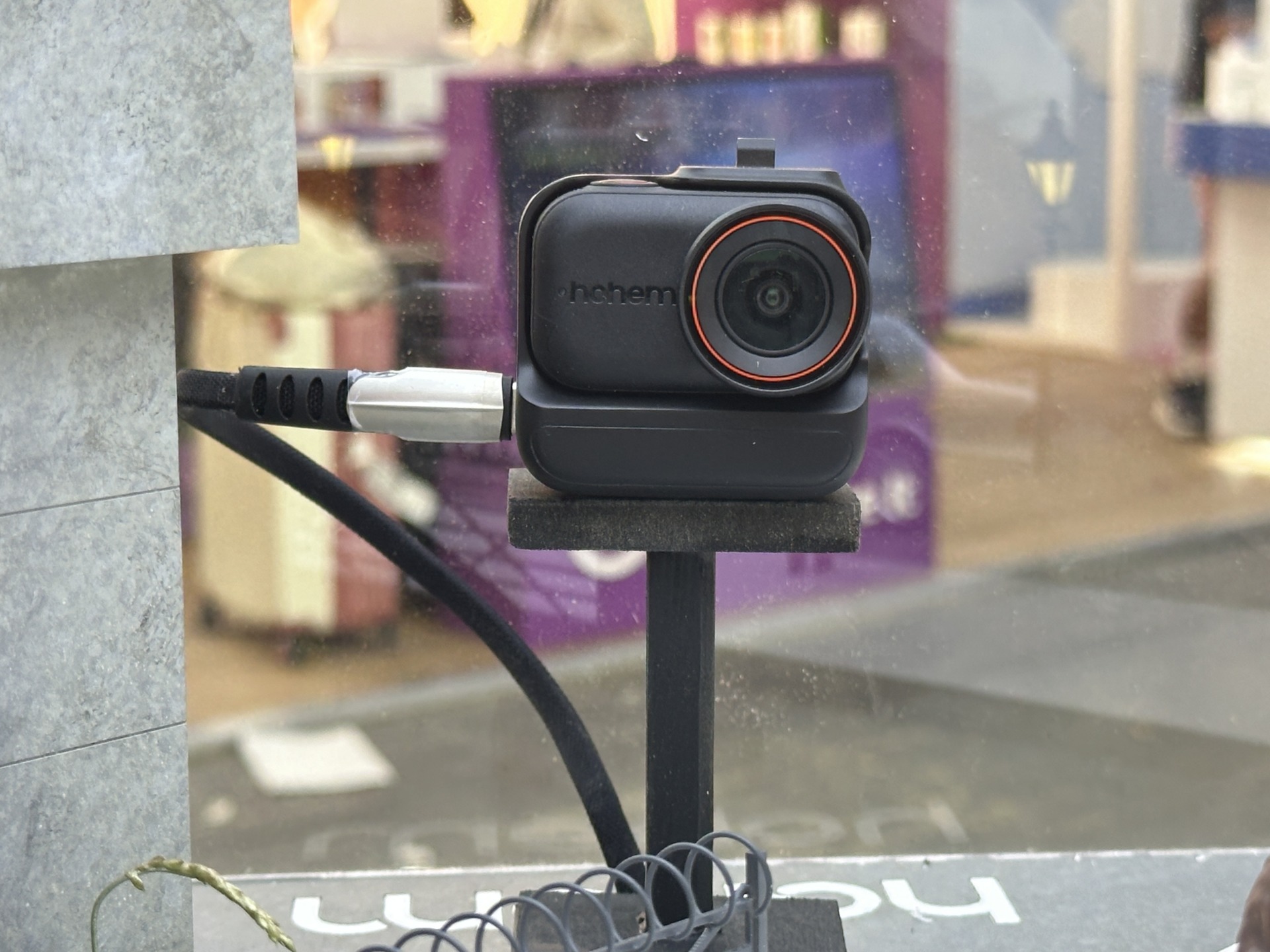 Hohem Eyepic gimbal camera at IFA 2026